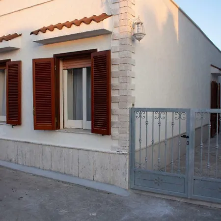Villetta Louis Torre Suda Exterior photo